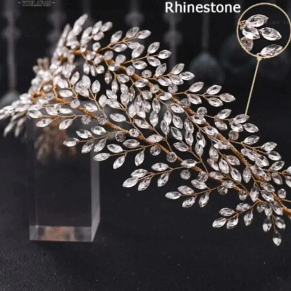 Unique 4pc.Hamdmade Bridal Headpiece Ensemble - Picture 7 of 10